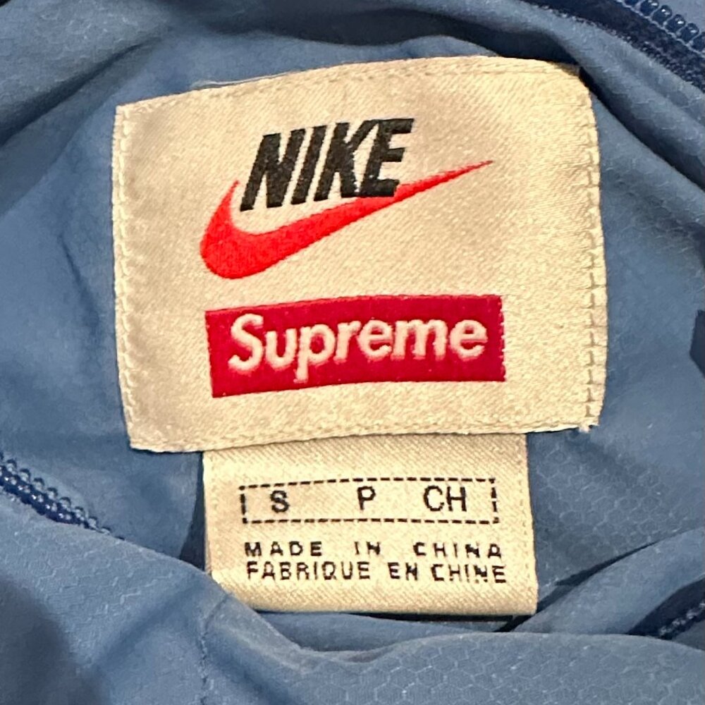 Supreme X Nike Puffer (Reversible) - Picture 3 of 4